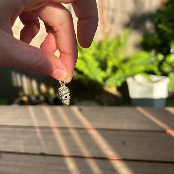 Links of London Sterling Silver Scull Charm - Picture 3 of 5